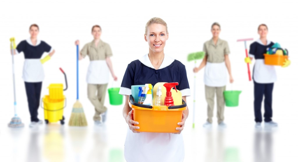 Pros and Cons Of Hiring Someone To Do Your House Cleaning In Long Island