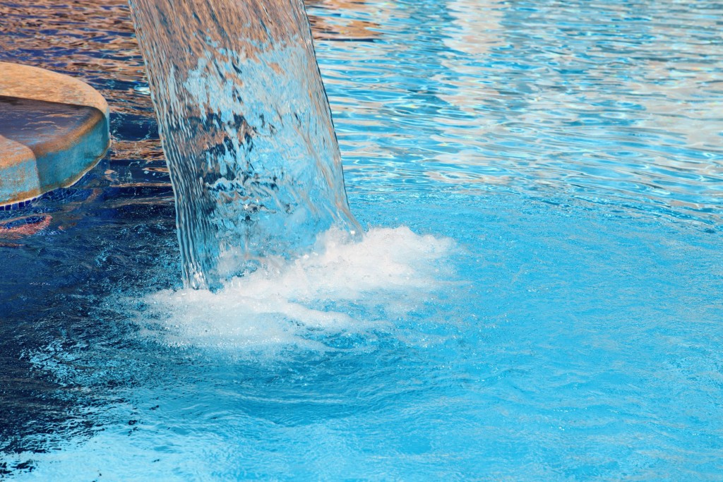 Tips to Design Your Own Modern Pool Area