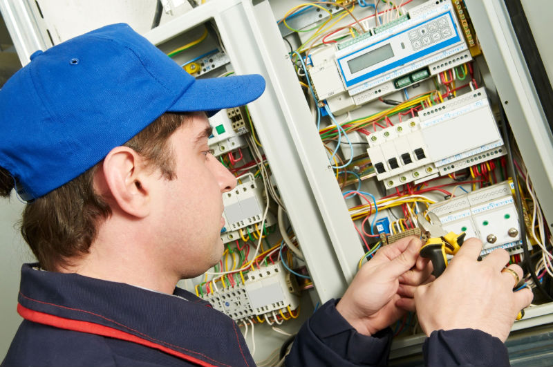 The Importance of Hiring a Specialist for a Commercial or Industrial Electrical Installation in Keizer, OR