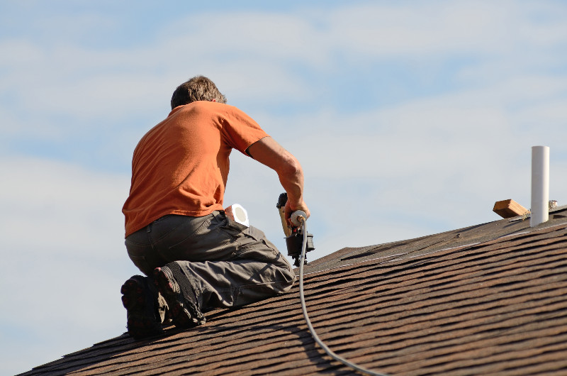 Factors to Consider When Hiring Roofers