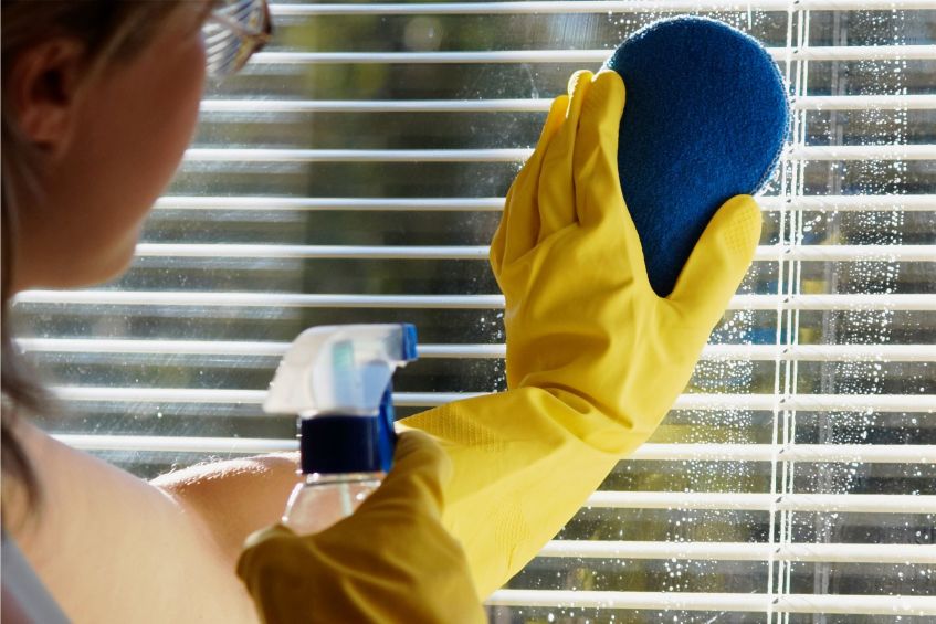 4 Ways Residential Window Cleaning in Las Vegas, NV Promotes a Healthier Indoor Environment