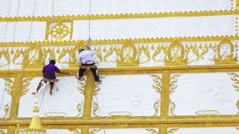 Common Residential Painting Mistakes and How Contractors in Machesney Park, IL Avoid Them